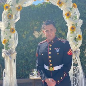 Meet your Posher, Avery